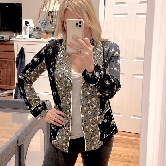 Sandro Floral Silk Blouse. Small - Picture 3 of 4